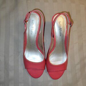 Kelly & Katie "Minnie" Coral Size 8